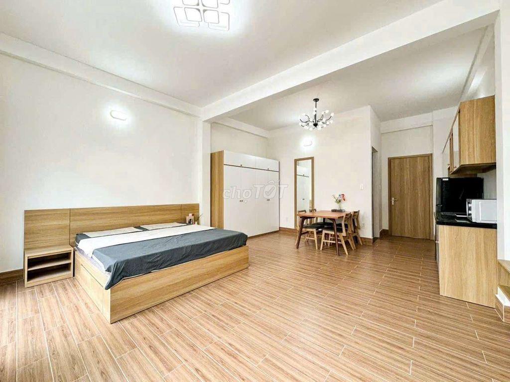 Studio 2 Ban Công Full Nội Thất 40m2 Trần Xuân Soạn Q7 Gần Lotte Mart