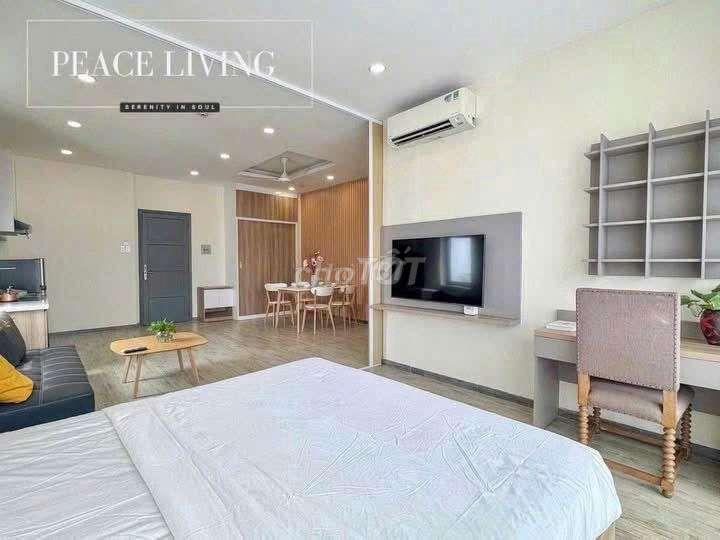 Căn Hộ 1 Phòng Ngủ Full Nội Thất Cao Cấp Ban Công 