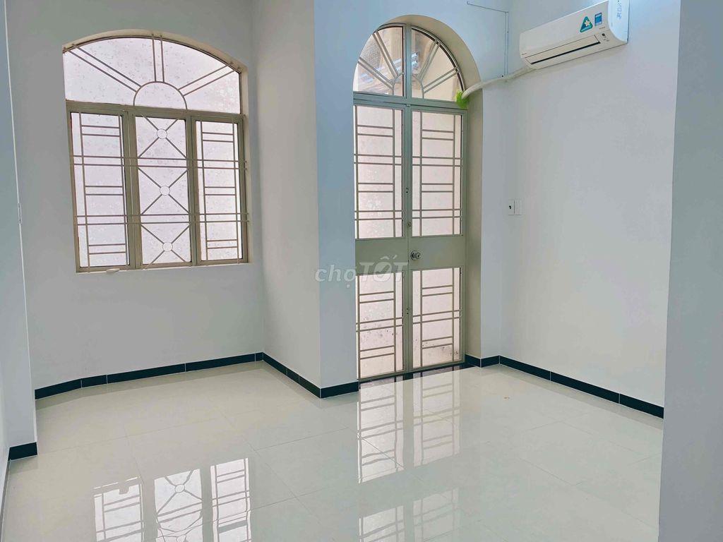 🔥 CHO THUÊ NHÀ HẺM XE TẢI PHẠM VĂN HAI – 3 TẦNG – 4PN 5WC