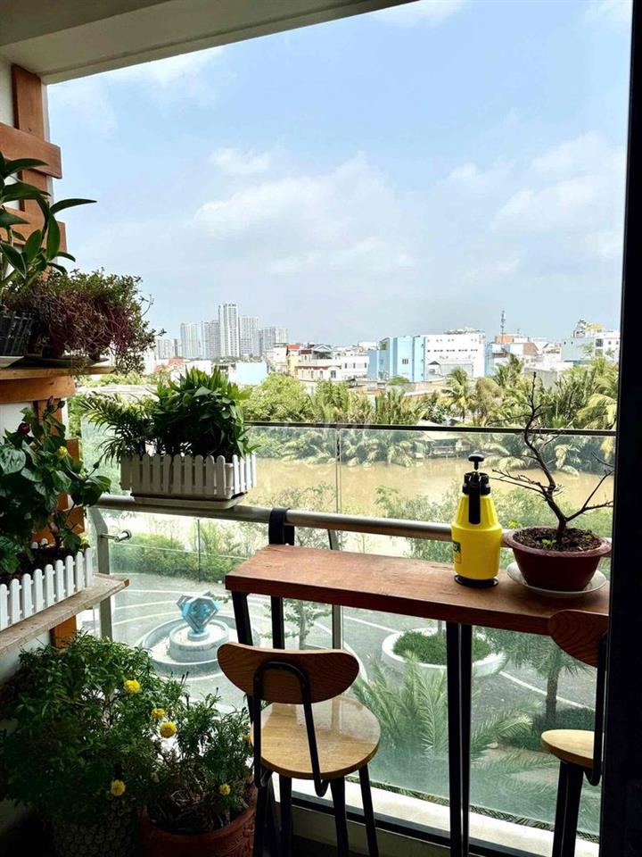 cần bán căn hộ view đẹp