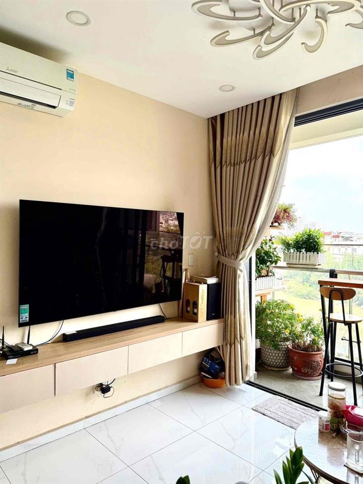 cần bán căn hộ view đẹp