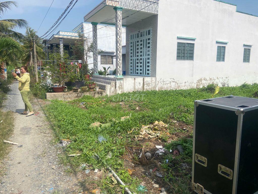 Sang đất 10m x20m Thạnh Hoà, Bến Lức. Sổ hồng riêng!