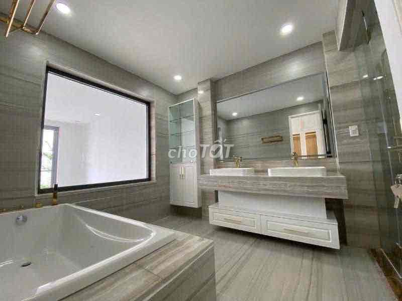 Cho thuê nhà MT 18A Hoa Cau Phường 7 Quận Phú Nhuận