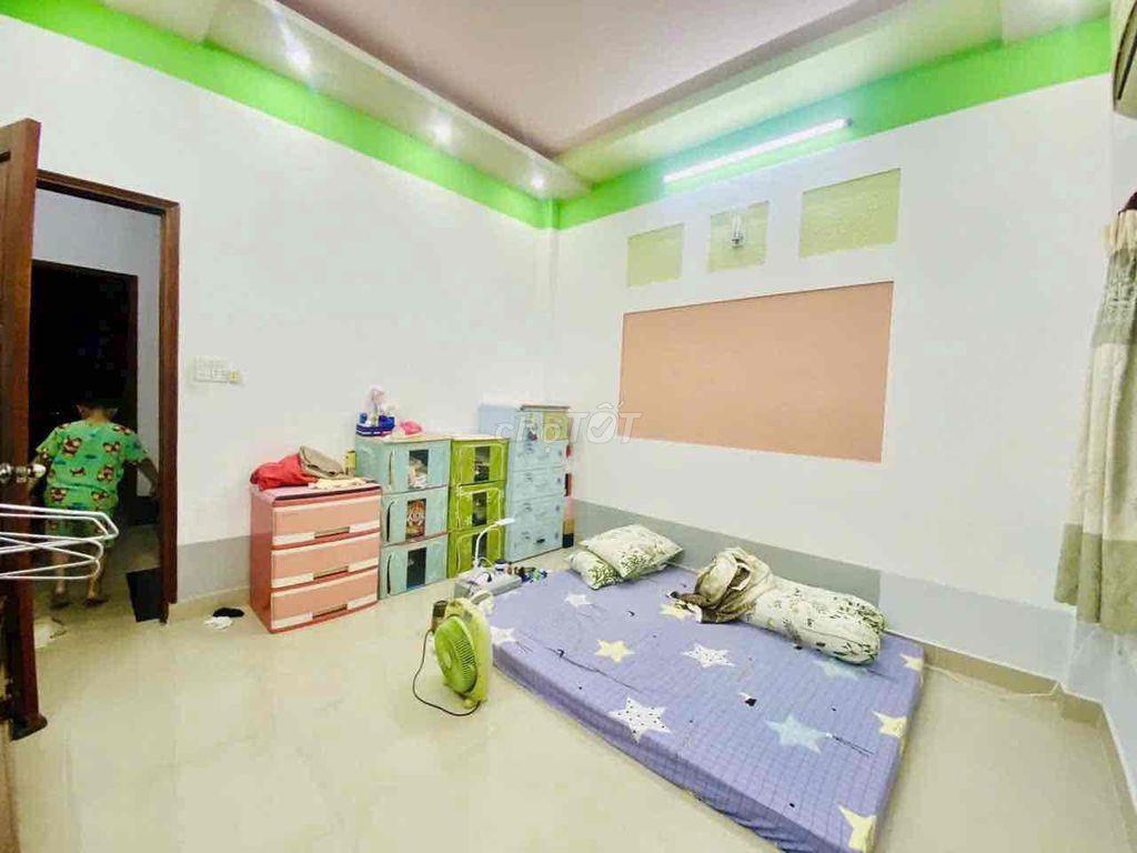 cần bán gấp…nhà ở chính chủ, khu vực an ninh. hẻm xe tải…