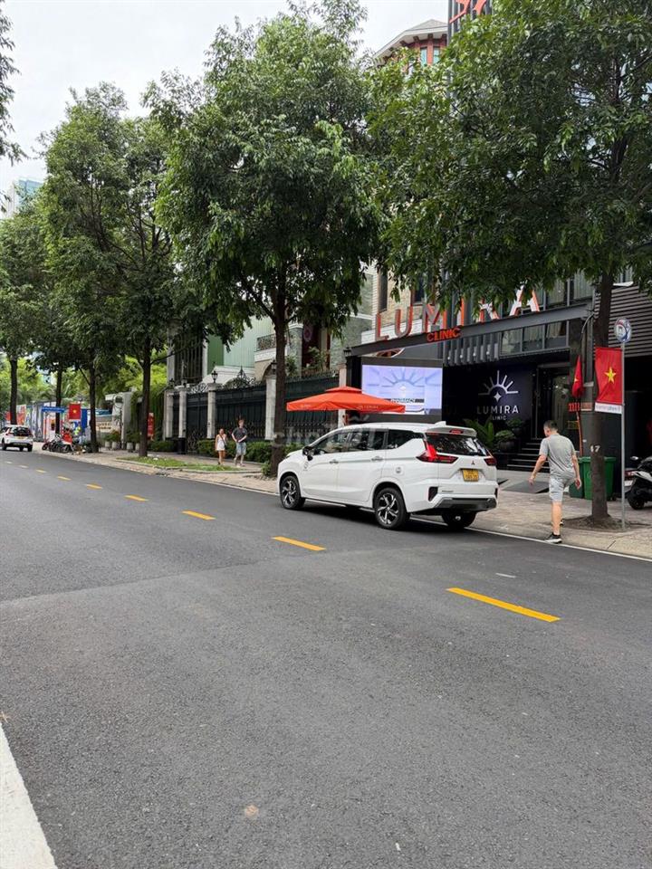 Cần cho thuê nhà MT Phùng Khắc Khoan-Nguyễn Văn Thủ, Ngang 9m,4 tầng