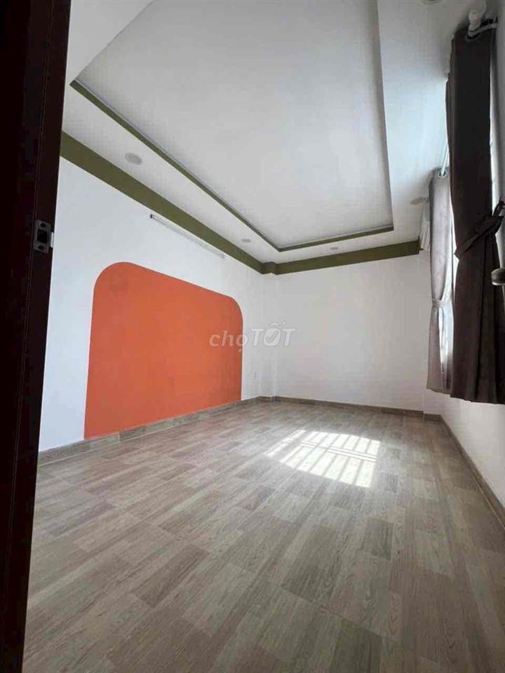 Nhà đẹp Lưu Hữu Phước quận 8 view sông thoáng mát giá rẽ