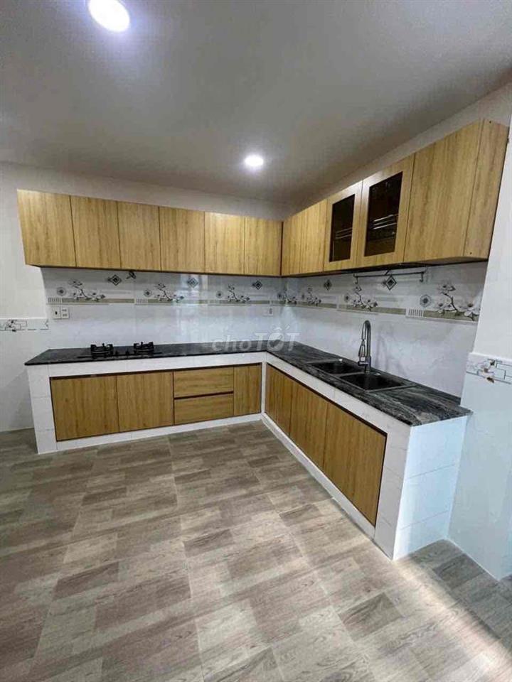 Nhà đẹp Lưu Hữu Phước quận 8 view sông thoáng mát giá rẽ
