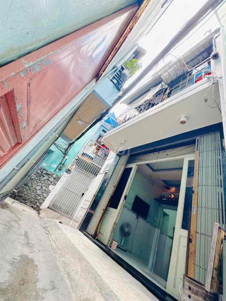 Nhà bán Dương Bá Trạc ngang 5m5 khu sầm uất giá rẽ