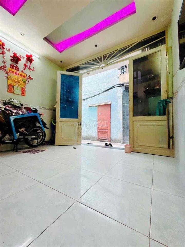 Nhà bán Dương Bá Trạc ngang 5m5 khu sầm uất giá rẽ