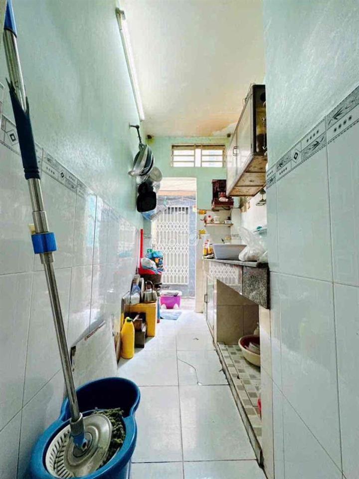 Nhà bán Dương Bá Trạc ngang 5m5 khu sầm uất giá rẽ
