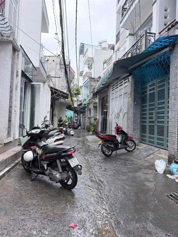 Nhà mới 4 tầng Dương Bá Trạc hẽm 5m giá rẽ
