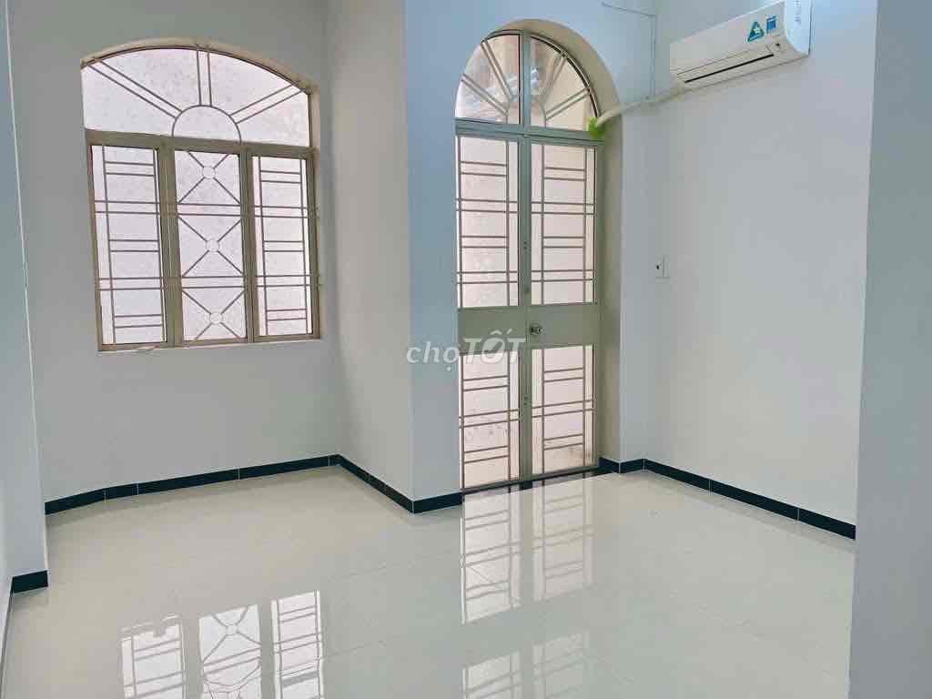 🔥 CHO THUÊ NHÀ HẺM XE TẢI PHẠM VĂN HAI  - 3 TẦNG - 4PN 5WC