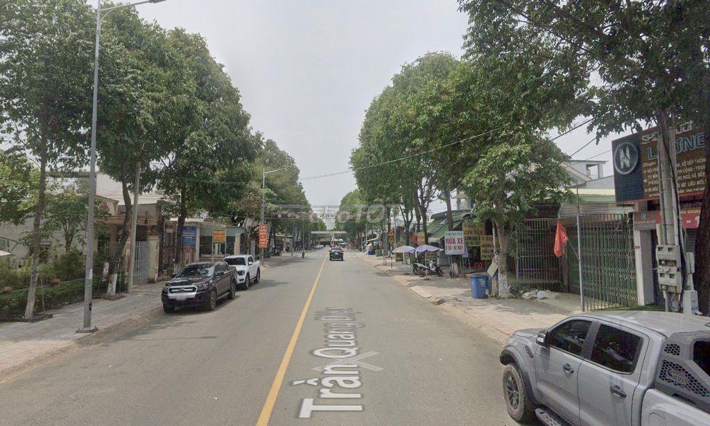Bán góc 2MT quán cafe TTHC Phú Giáo Bình Dương 1200m2 thổ cư giá 20 tỷ