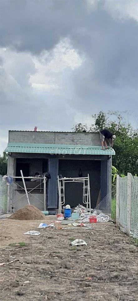 Bán nhà vườn 150m2 đất thổ cư 100% xe ô tô vào tận cửa