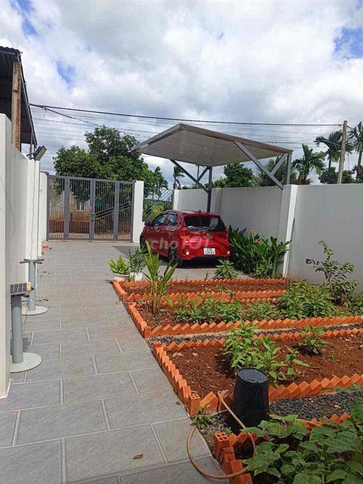 BÁN NHÀ SAU CỔNG CHỢ Ea Kao - TẶNG NỘI THẤT + Ô TÔ CON