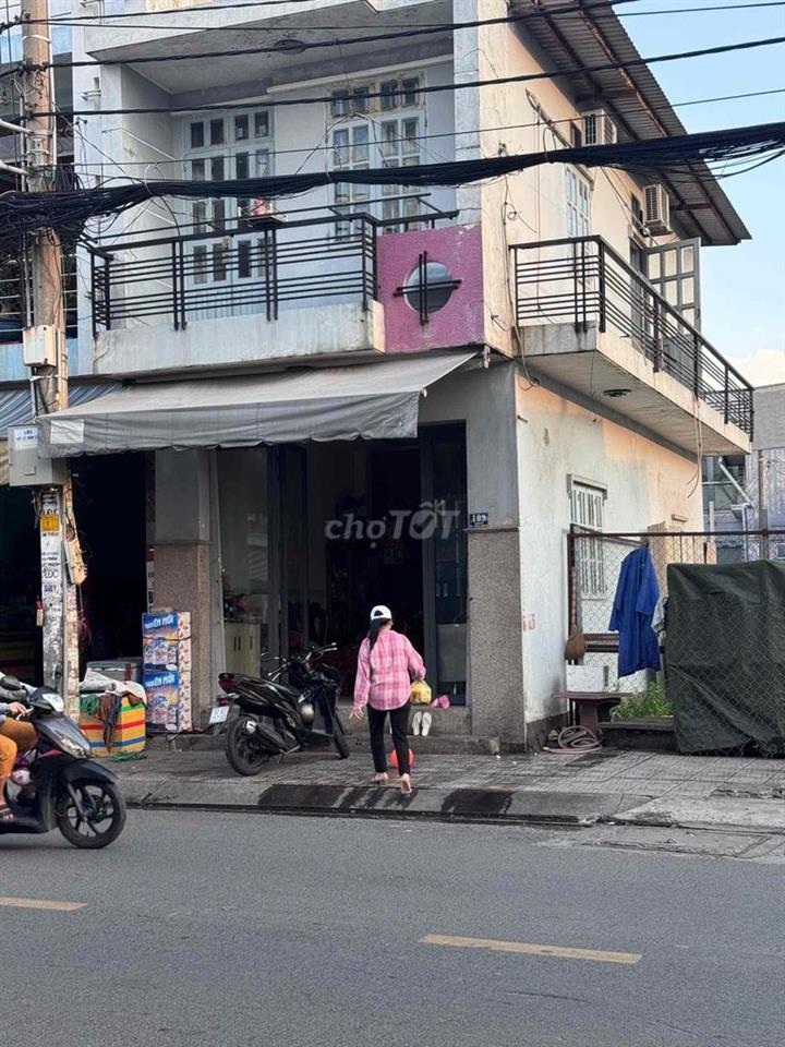 cần bán nhà ngay mặt tiền đường Lê Đình Cẩn