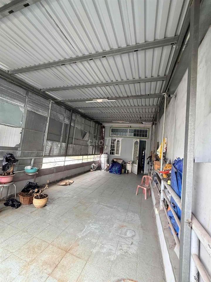 nhà 2 mặt tiền giá tốt