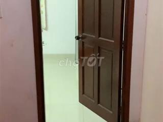 Cho thuê 1 phòng trong nhà nguyên căn gần đường Nguyễn Thị Định