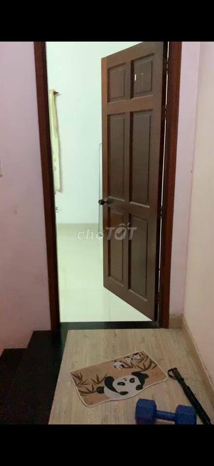 Cho thuê 1P trong nhà nguyên căn gần Đ. Nguyễn Thị Định