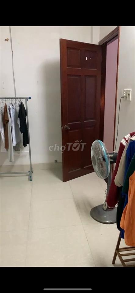 Cho thuê 1P trong nhà nguyên căn gần Đ. Nguyễn Thị Định