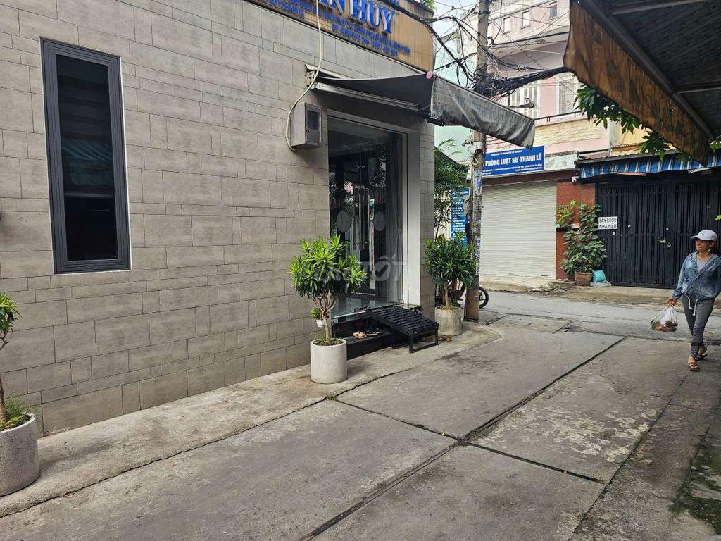 NỢ NGÂN HÀNG CẦN BÁN GẤP NHÀ 2MT GÓC ĐẸP SÁT CHỢ LIÊN KHU 5-6