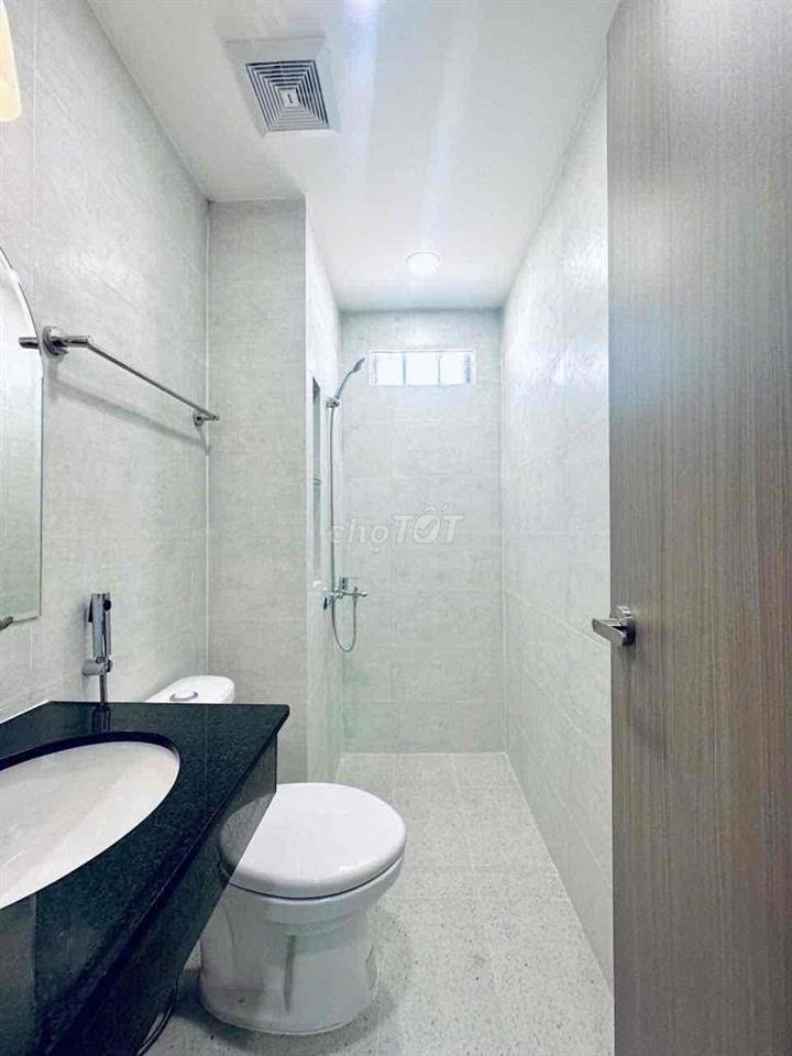 PHÒNG STUDIO BAN CÔNG FULL NỘI THẤT