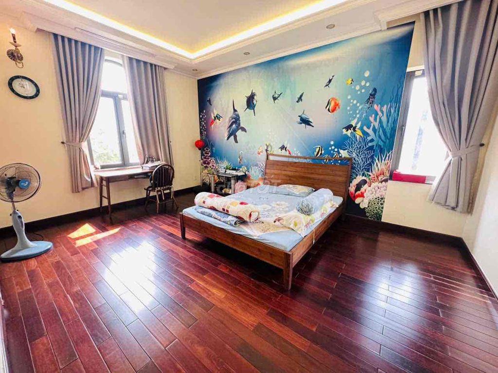 Biệt phủ khu nhà giàu ngay GiGaMall-17x30- Full thổ cư