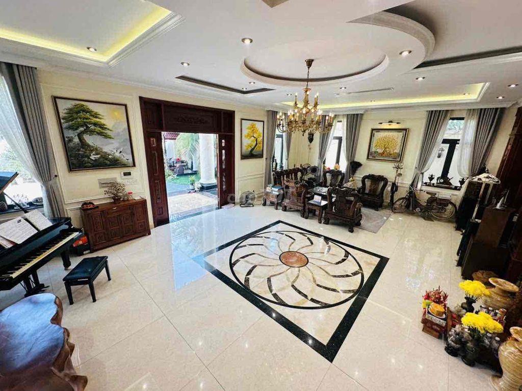 Biệt phủ khu nhà giàu ngay GiGaMall-17x30- Full thổ cư