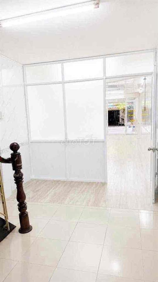 Cho thuê nhà mt kinh doanh ,4x 20m, 2pn + 2wc, Nguyễn Văn Khối, 13.5tr