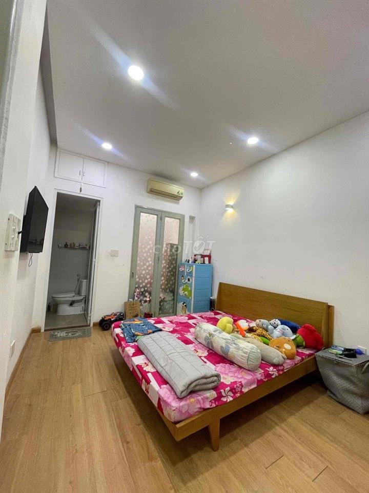 cho thuê nhà nguyên căn full nội thất cao cấp, 4,3x 14m, 2PN+ 2wc,15tr