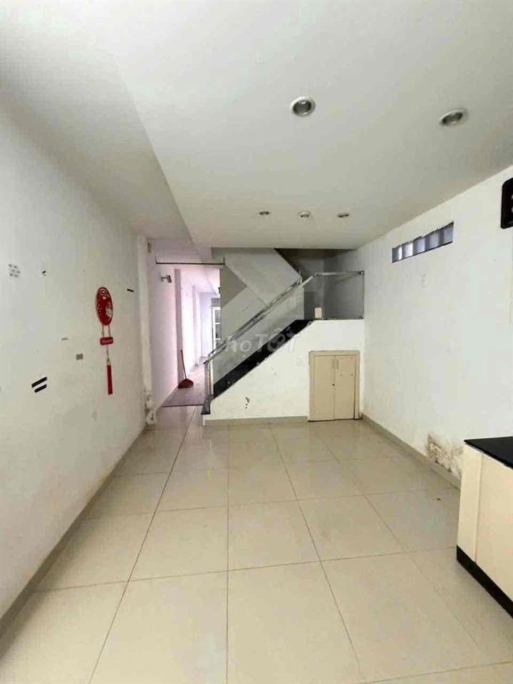 Cho thêu nhà hẻm kinh doanh Lê Văn Sỹ, 4x 20m, 1 trệt , 2pn/2wc, 15tr