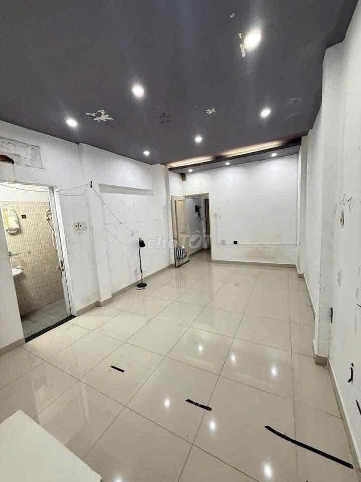Cho thêu nhà hẻm kinh doanh Lê Văn Sỹ, 4x 20m, 1 trệt , 2pn/2wc, 15tr