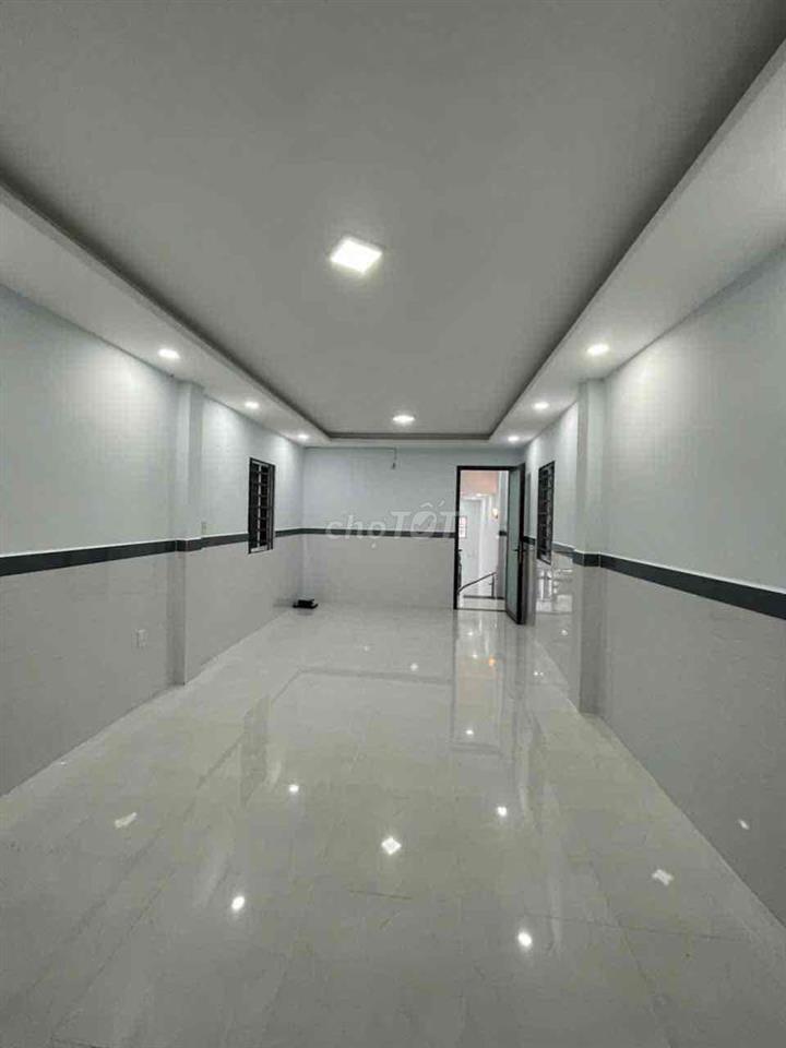 Cho thuê nhà nguyên căn hxh, 4x 20m,2 tầng, 2pn/2wc, Đ. Phan Chu Trinh
