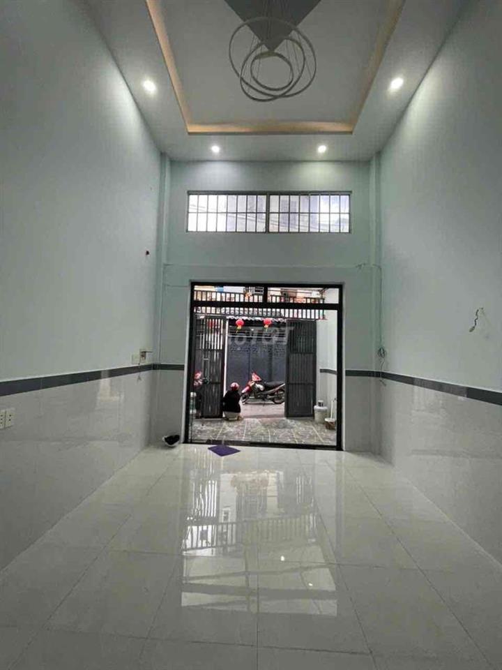 Cho thuê nhà nguyên căn hxh, 4x 20m,2 tầng, 2pn/2wc, Đ. Phan Chu Trinh