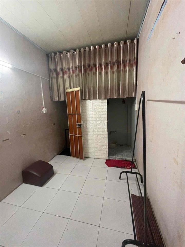 Cho thuê nhà mặt tiền KD Nguyễn Thái Bình, 3 tầng, sd 40m2, giá 9tr