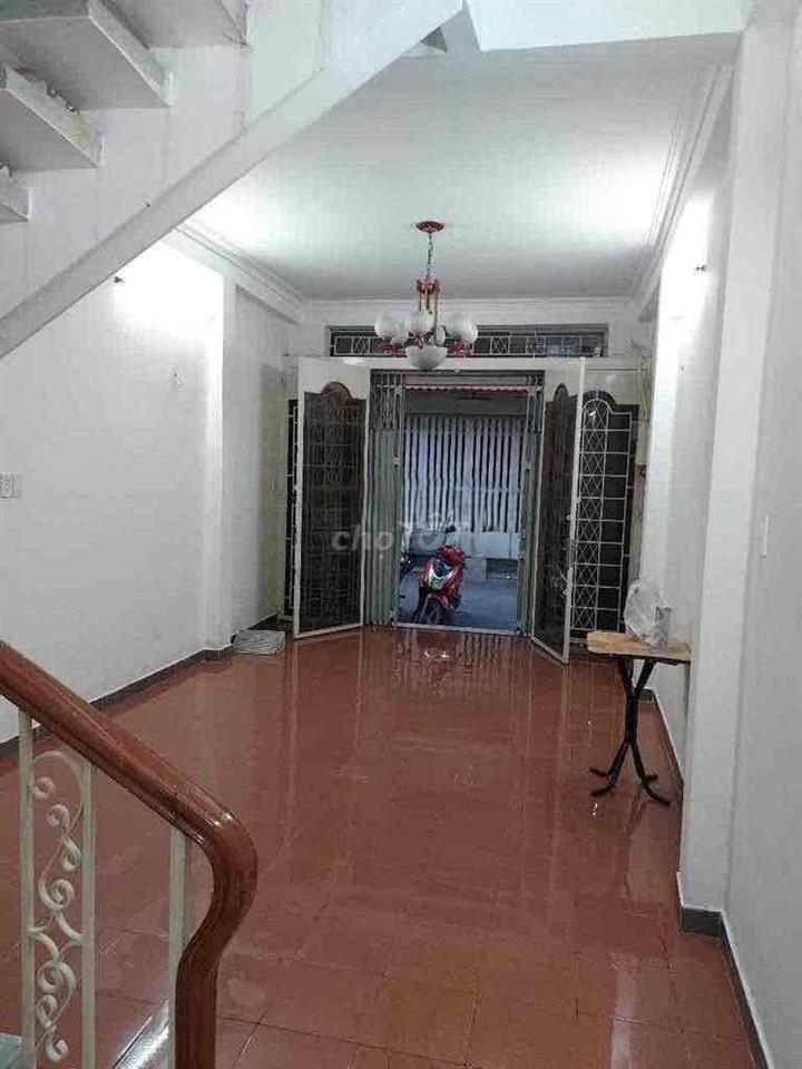 Cho thuê nhà hẻm kinh doanh Huỳnh Văn Bánh, 3 tầng, 4x11m, 3pn/3wc