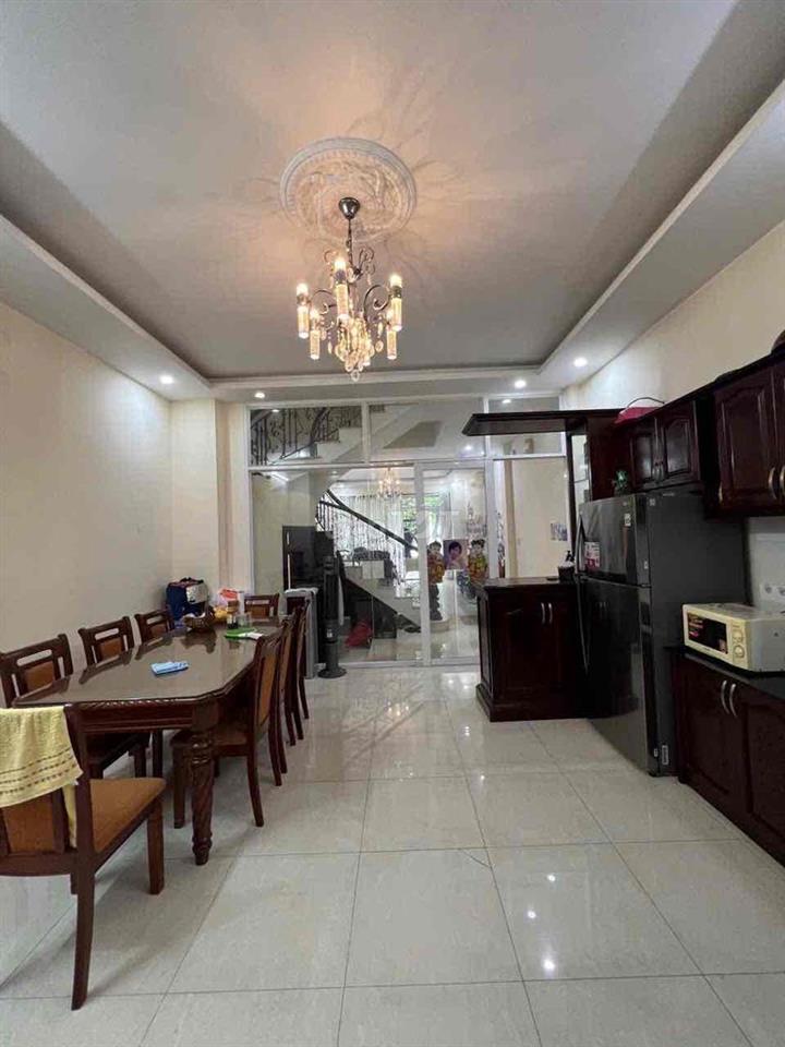 Cho thuê nhà khu VIP Nguyễn Văn Đậu, 3 tầng ST, 5x 20m, 5pn/5wc, 29tr