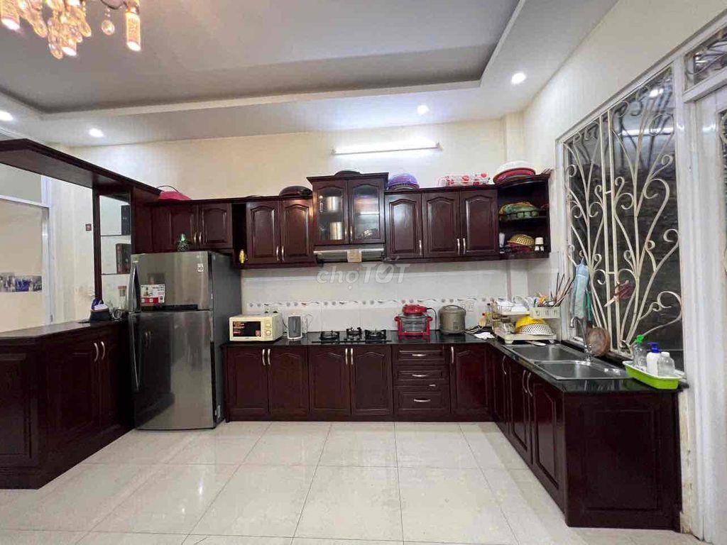 Cho thuê nhà khu VIP Nguyễn Văn Đậu, 3 tầng ST, 5x 20m, 5pn/5wc, 29tr