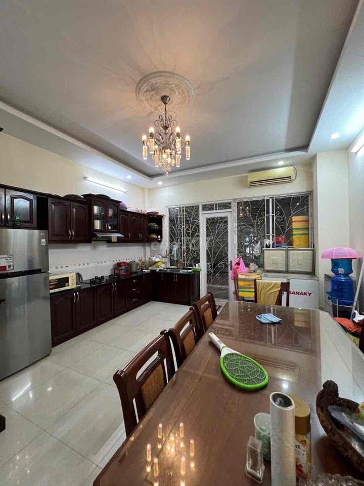 Cho thuê nhà khu VIP Nguyễn Văn Đậu, 3 tầng ST, 5x 20m, 5pn/5wc, 29tr