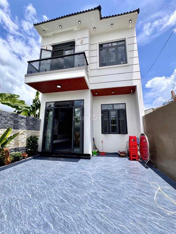 BÁN NHÀ 6M x 22M SHR 1 LẦU SÀN BTCT và MÁI NHẬT