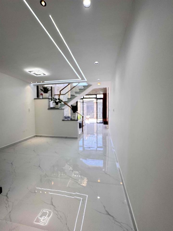 BÁN NHÀ 4M x 19M ĐÚC LỬNG 3 PN ĐƯỜNG 5M