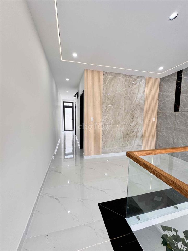 BÁN NHÀ 4M x 19M ĐÚC LỬNG 3 PN ĐƯỜNG 5M