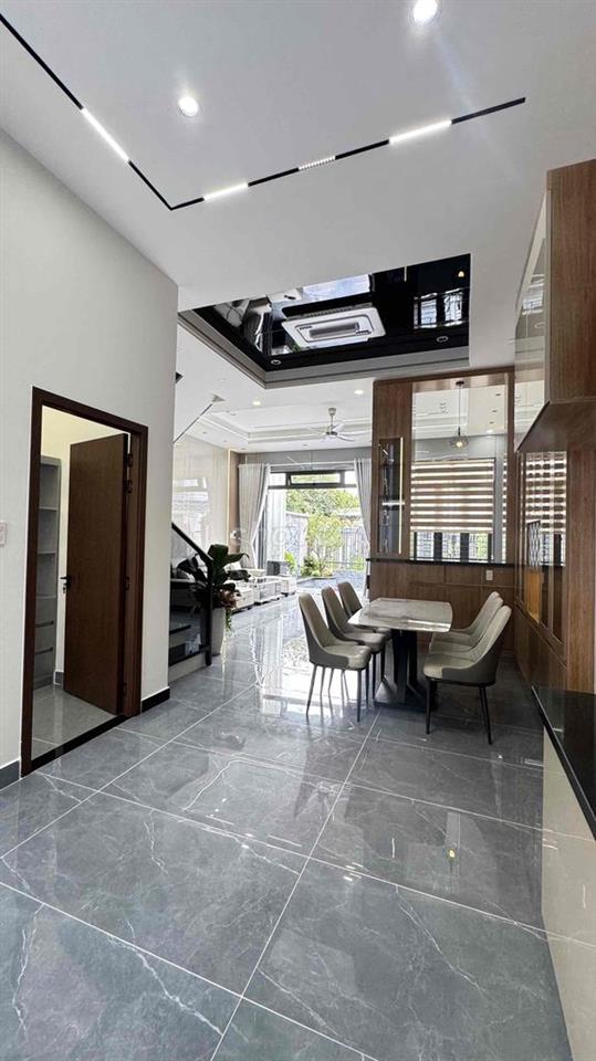 BÁN BIỆT THỰ 8M x 20M XÃ ĐÔNG THẠNH _GIÁ 7 TỶ 500