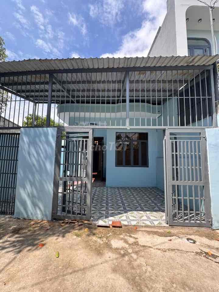 BÁN NHÀ 6,1m * 18m Sổ Hồng Riêng Gần Chợ Thới Tứ
