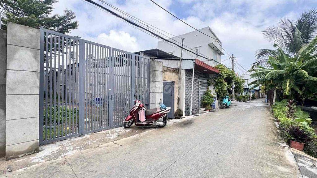 Bán Khuôn Viên 940m2 có 105m2 thổ cư Xã Đông Thạnh