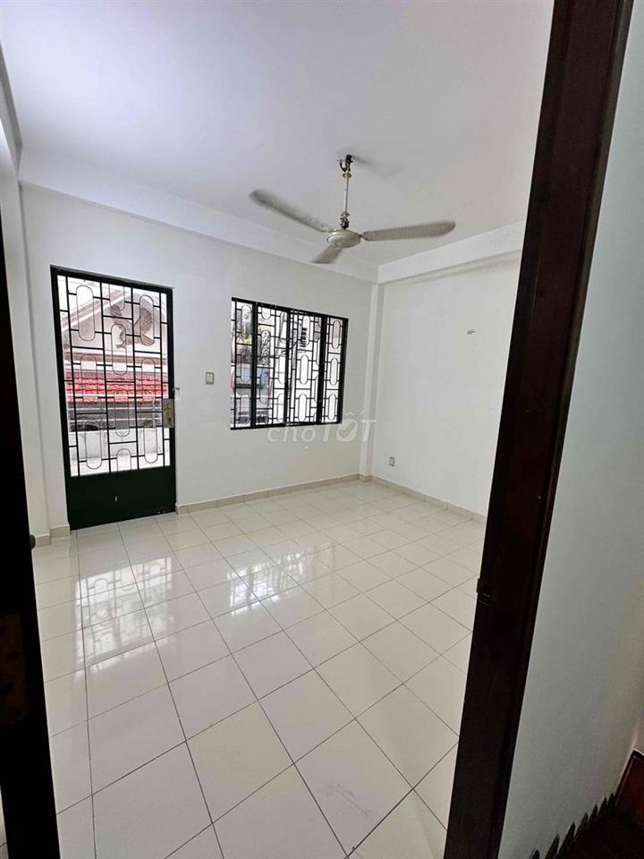 cần bán nhà hẻm nguyên căn