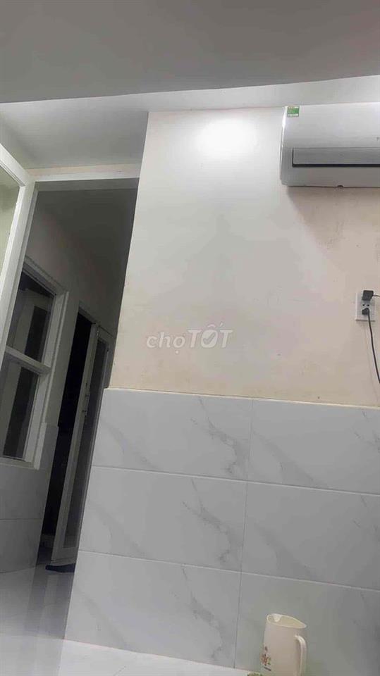 nhà nguyên căn khu vực Dương Bá Trạc gần Cầu Nguyễn Văn Cừ