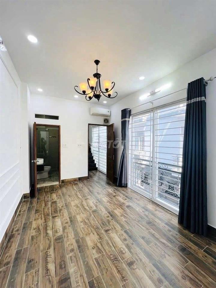 cho thuê nhà Lê Hồng Phong 3PN, 4WC giá 18tr