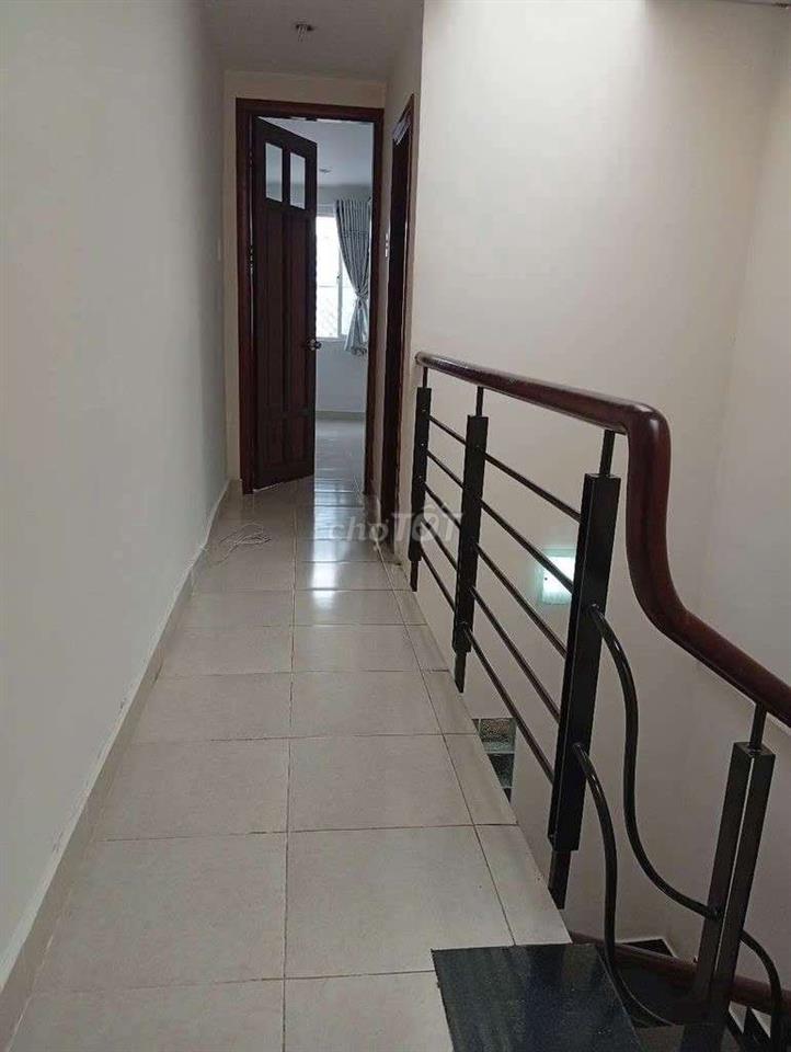 cho thuê nhà Lê Thị Riêng, Q1 3PN, 3WC giá 17tr