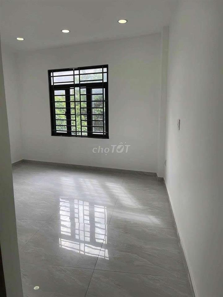 cho thuê nhà nguyễn Văn Yến 4PN, 6WC giá 18tr